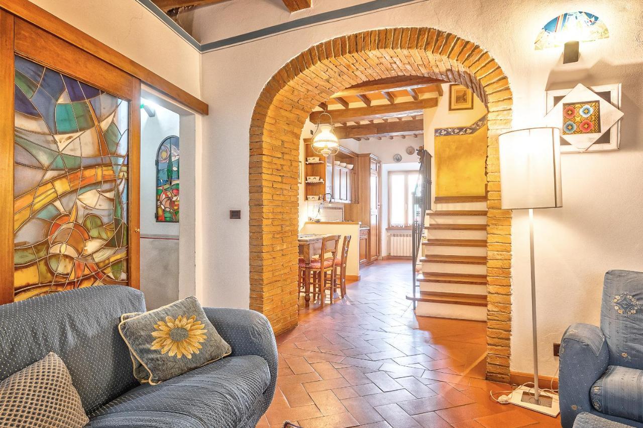 Renaissance Apartment Пиенца Екстериор снимка
